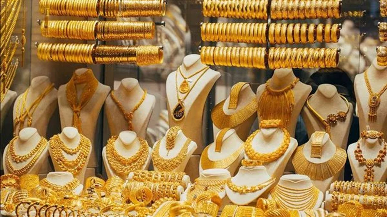 توقعات أسعار الذهب.. شعبة الصاغة تكشف حقيقة وصول عيار 21 لمستوى 7000 جنيه